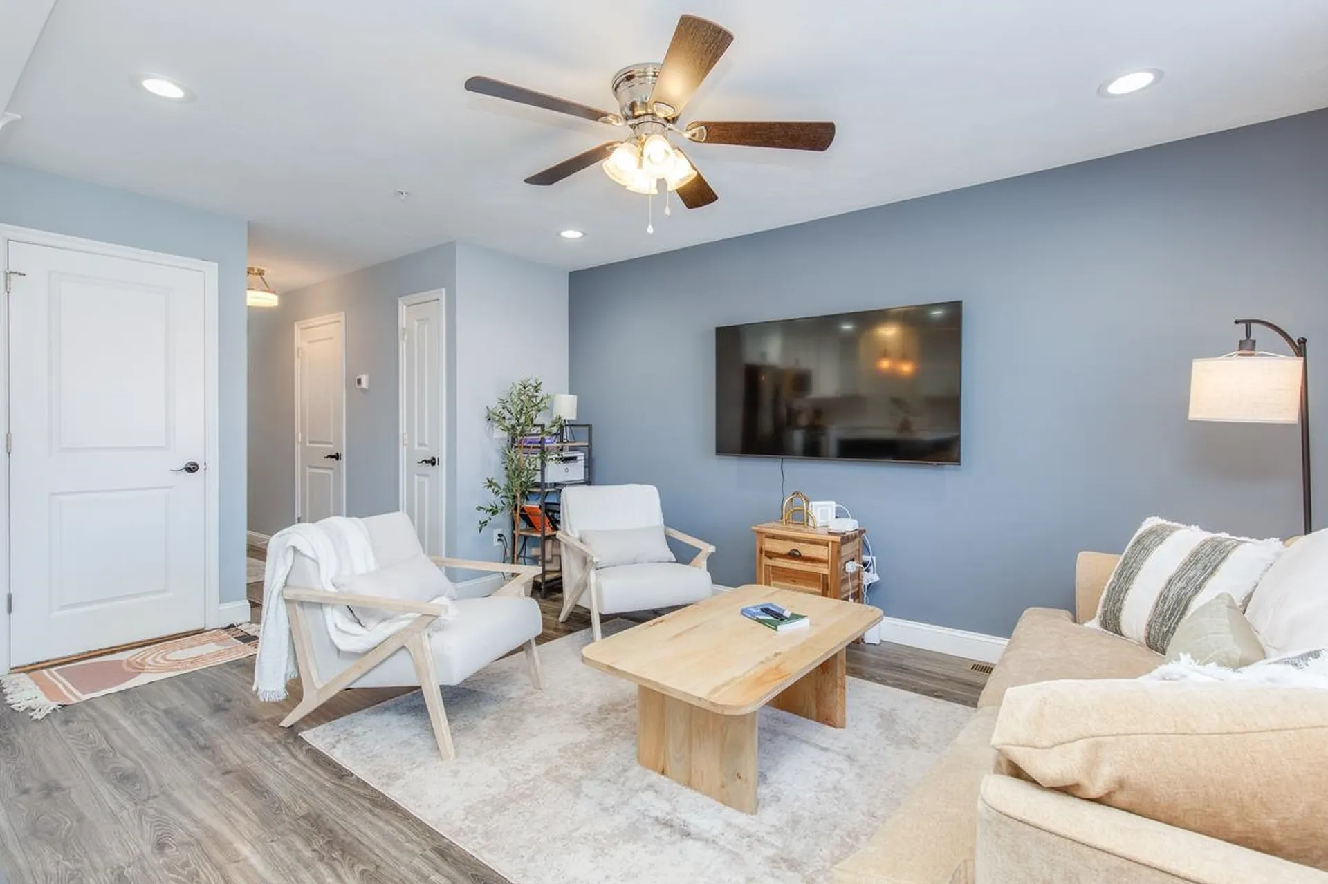 7 Dumaine Avenue Nashua NH 03063