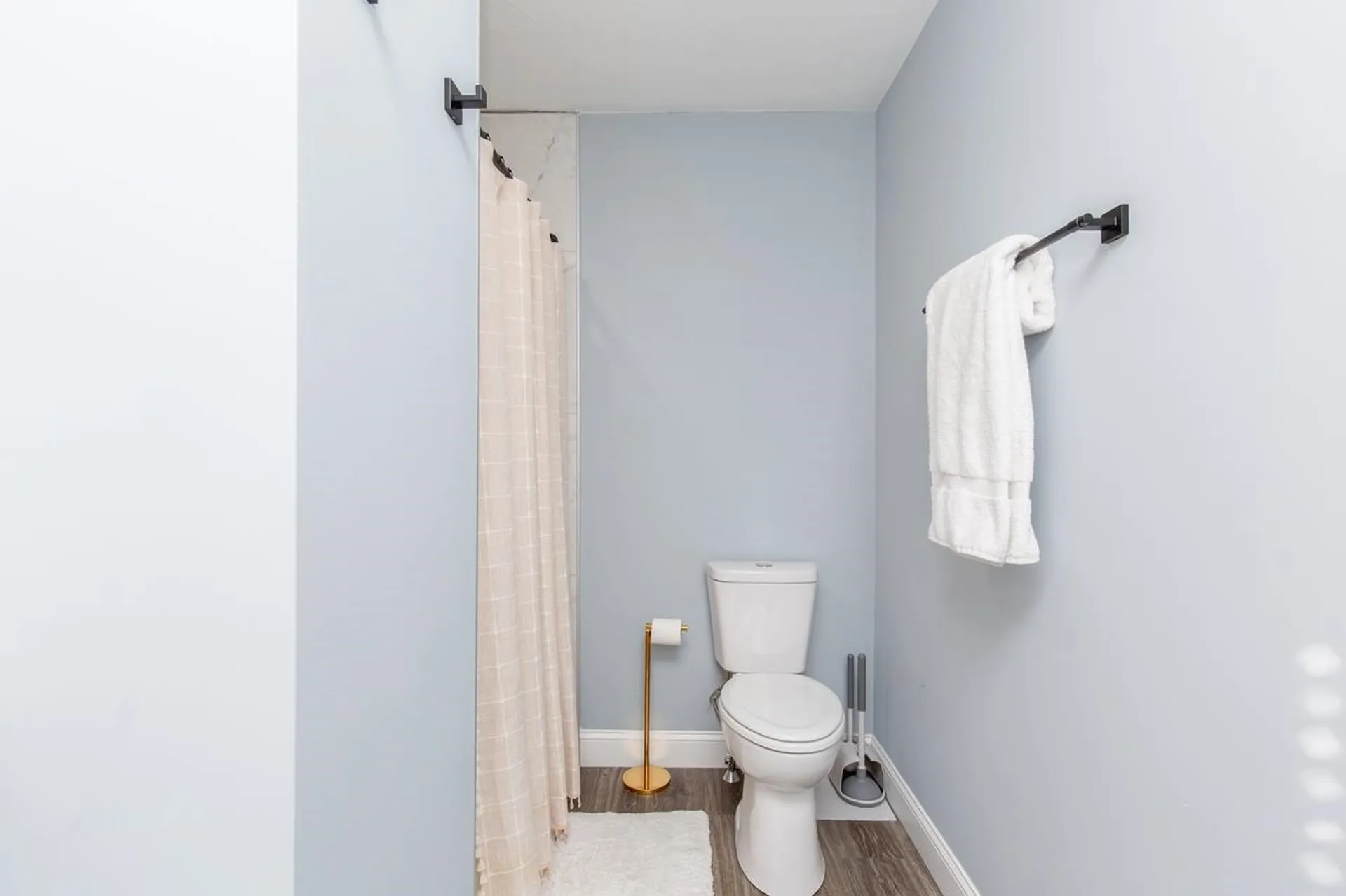 7 Dumaine Avenue Nashua NH 03063