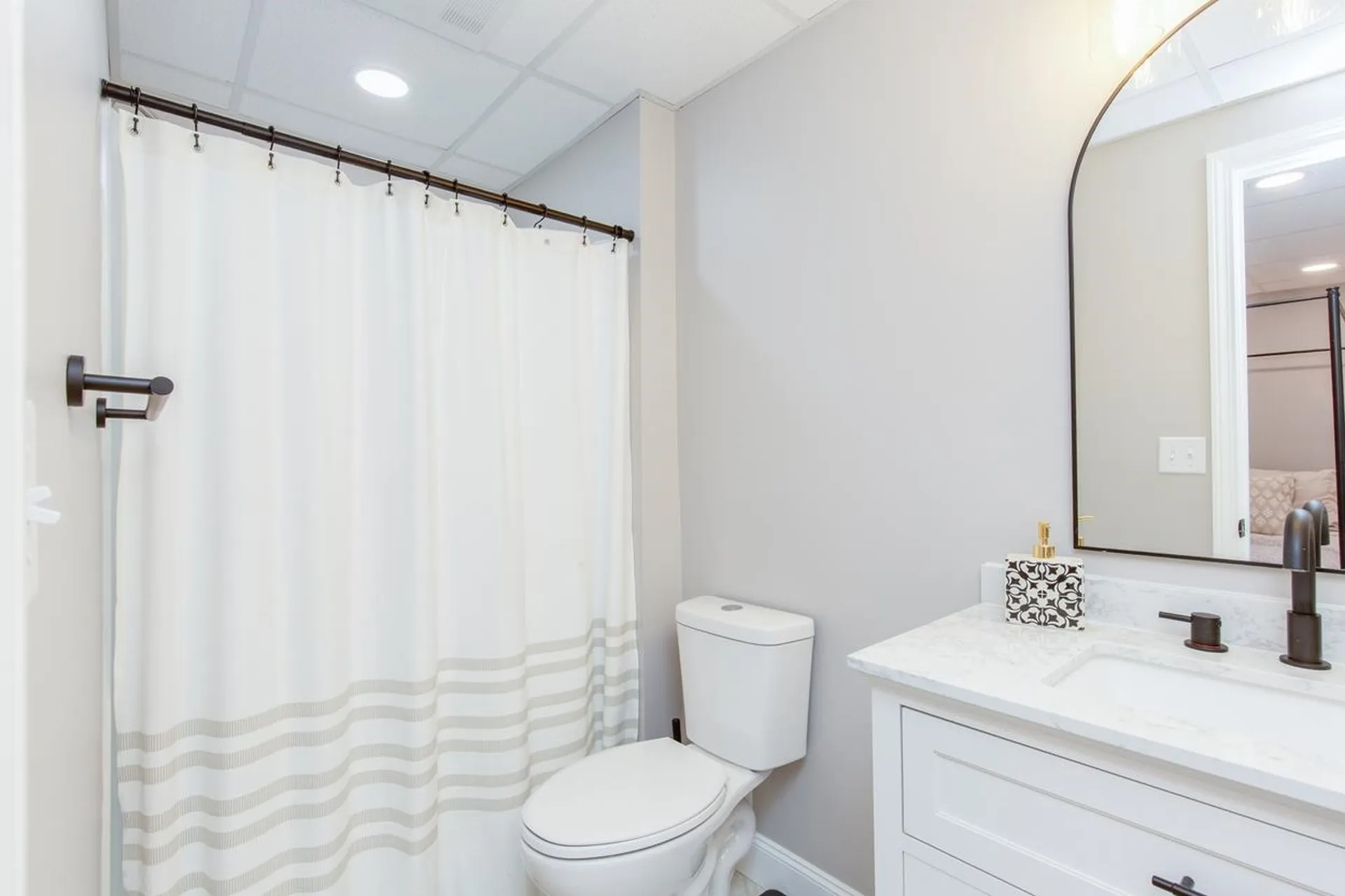 7 Dumaine Avenue Nashua NH 03063