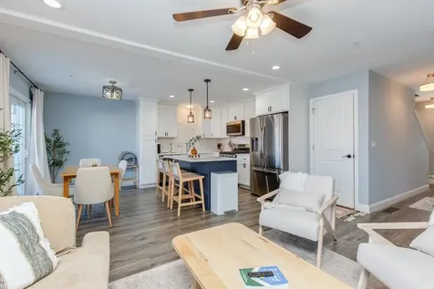 7 Dumaine Avenue Nashua NH 03063