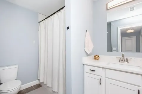 7 Dumaine Avenue Nashua NH 03063