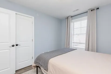 7 Dumaine Avenue Nashua NH 03063