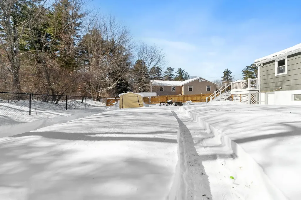 15 Briar Avenue Salem NH 03079