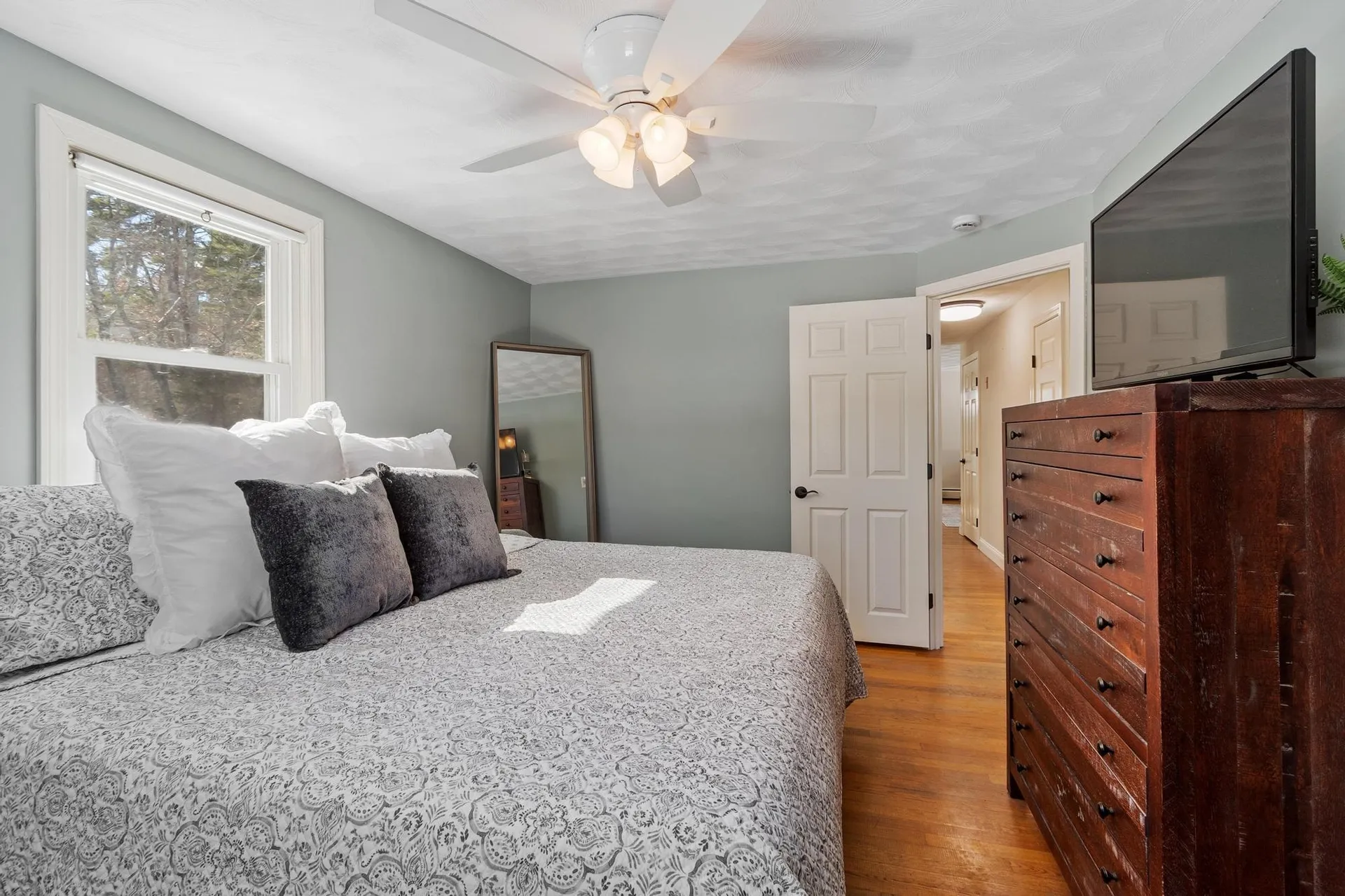 15 Briar Avenue Salem NH 03079