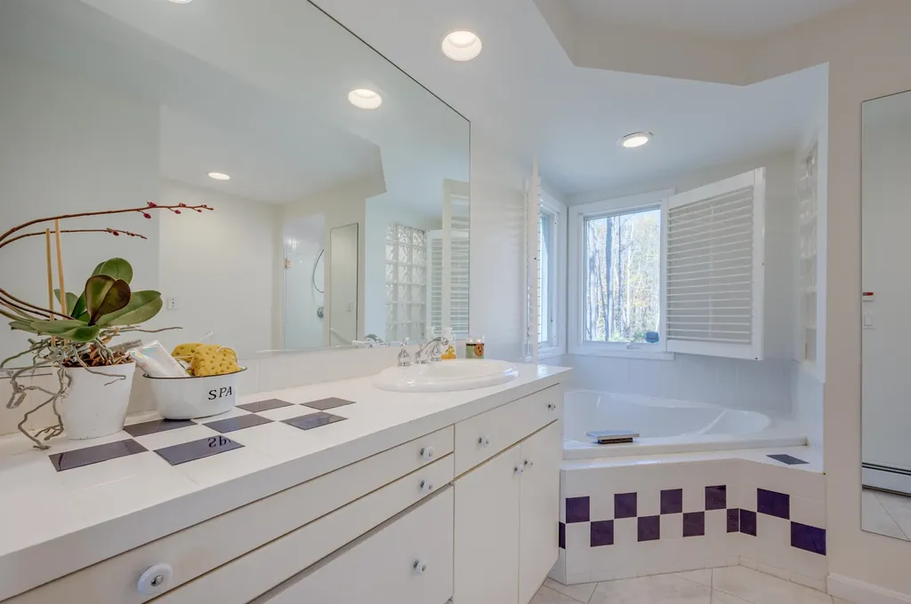 112 Apple Hill Road Sunapee NH 03782