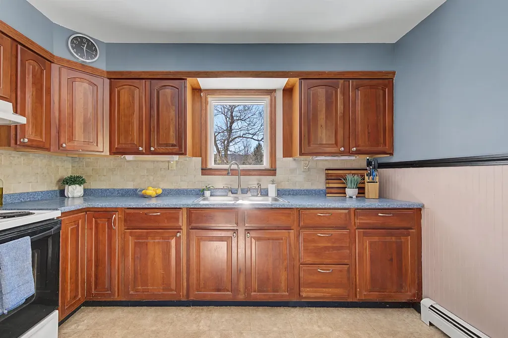 31 Elkins Hill Road Andover NH 03216