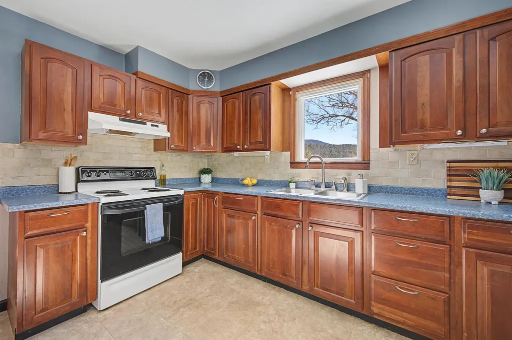 31 Elkins Hill Road Andover NH 03216