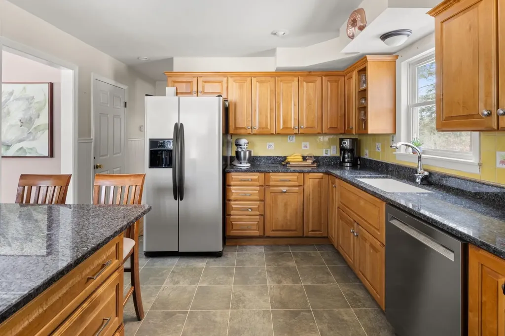 4 Linden Lane Essex VT 05452