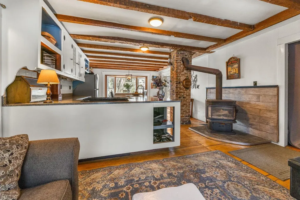 68 Doe Lane Newbury VT 05051