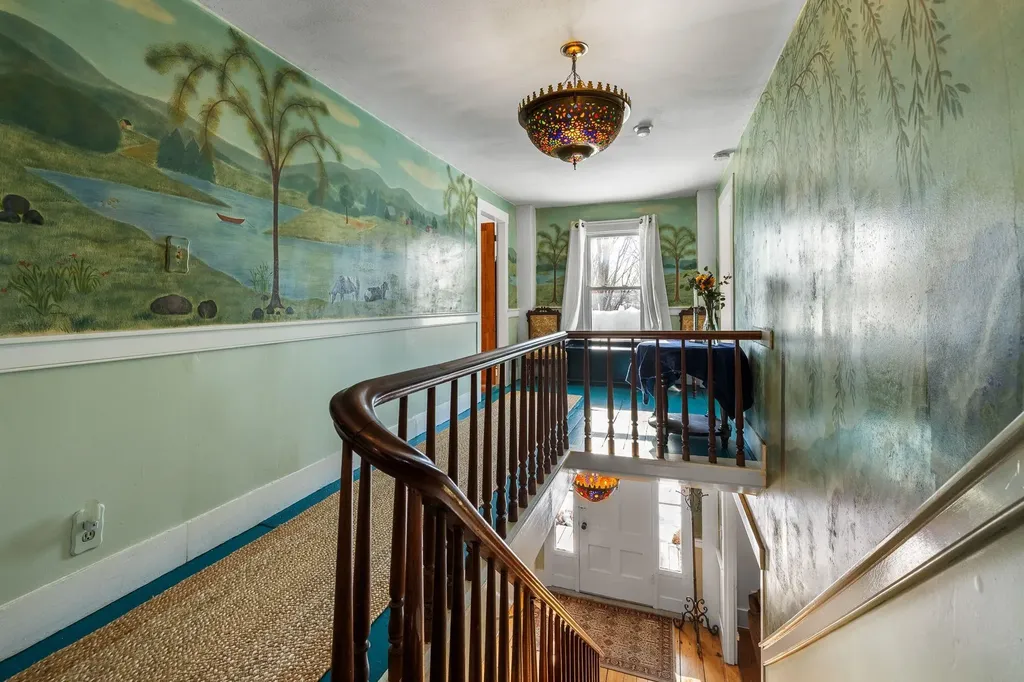 68 Doe Lane Newbury VT 05051