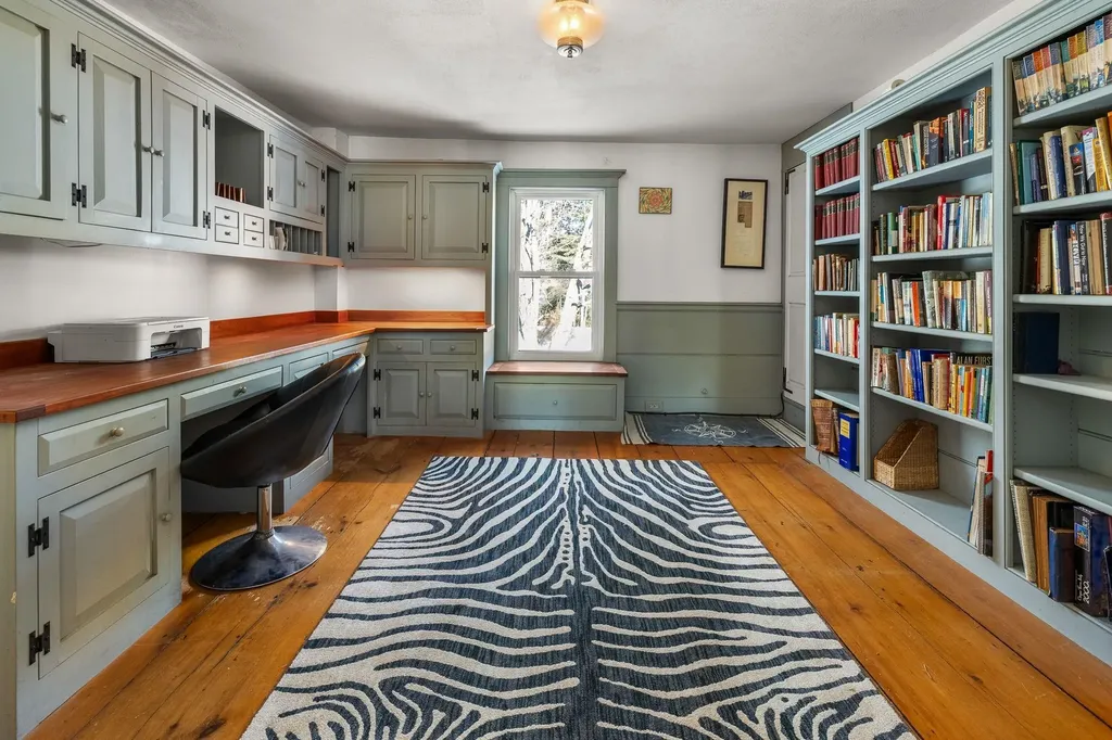 68 Doe Lane Newbury VT 05051