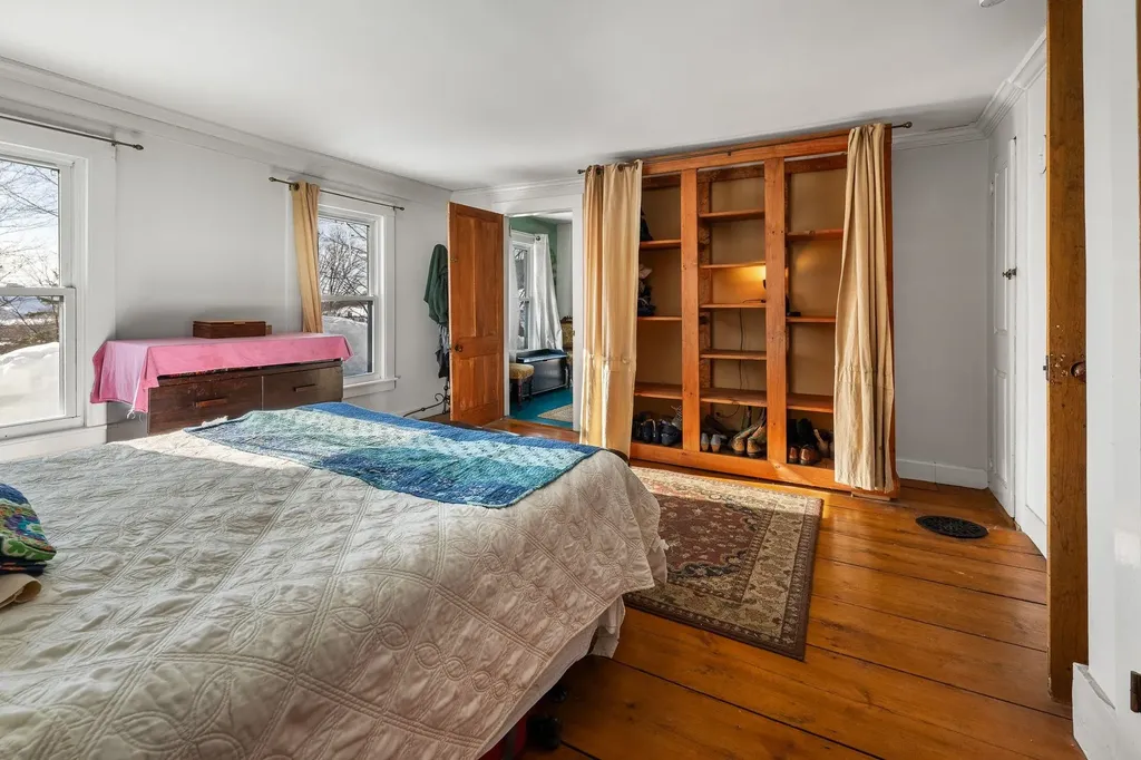 68 Doe Lane Newbury VT 05051