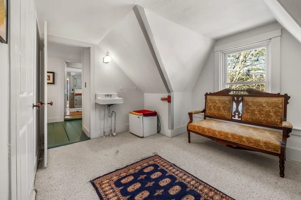 68 Doe Lane Newbury VT 05051