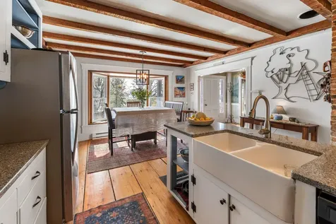 68 Doe Lane Newbury VT 05051