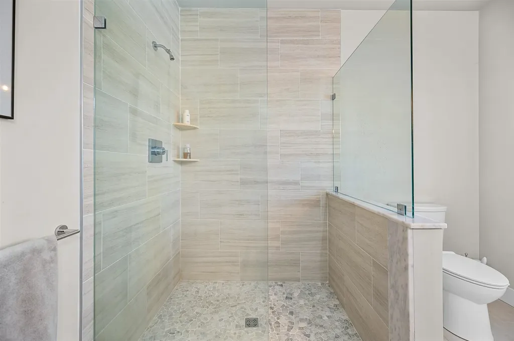 44 Pinnacle Point Waterbury VT 05676