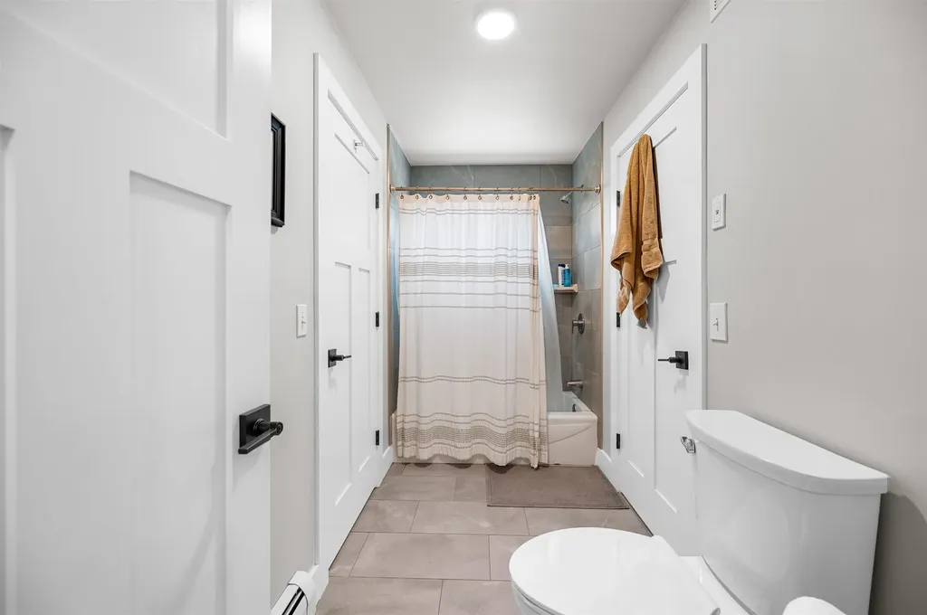 44 Pinnacle Point Waterbury VT 05676