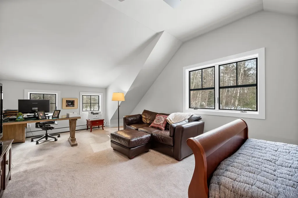 44 Pinnacle Point Waterbury VT 05676