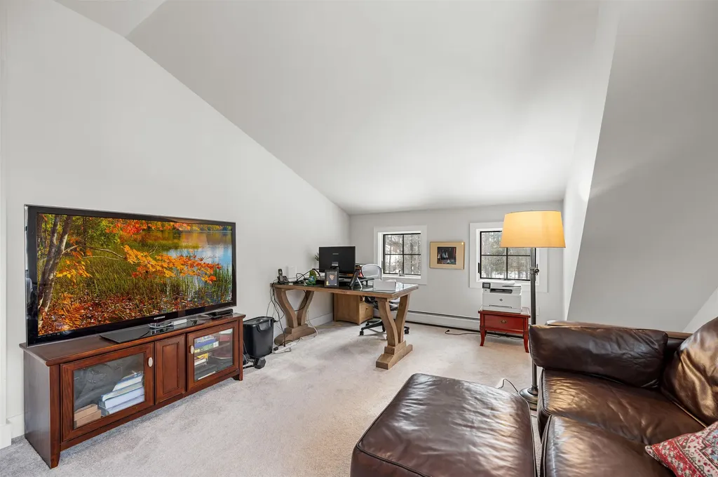 44 Pinnacle Point Waterbury VT 05676