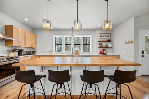 44 Pinnacle Point Waterbury VT 05676