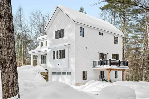 44 Pinnacle Point Waterbury VT 05676