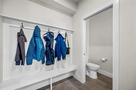 44 Pinnacle Point Waterbury VT 05676