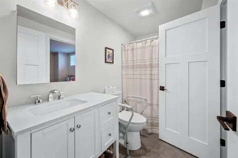 44 Pinnacle Point Waterbury VT 05676