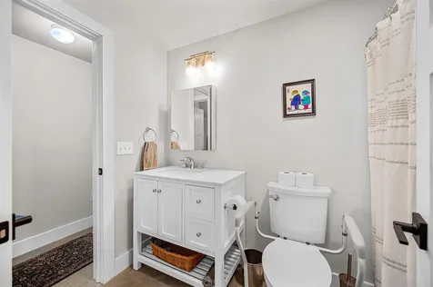 44 Pinnacle Point Waterbury VT 05676