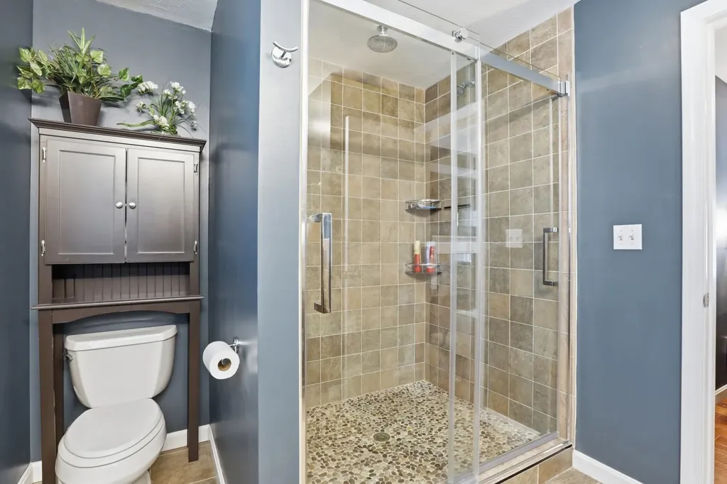 5 Stone Fence Drive Derry NH 03038