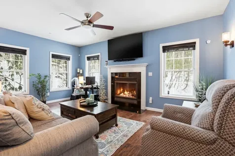 5 Stone Fence Drive Derry NH 03038