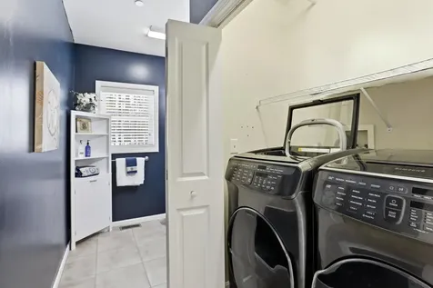 5 Stone Fence Drive Derry NH 03038