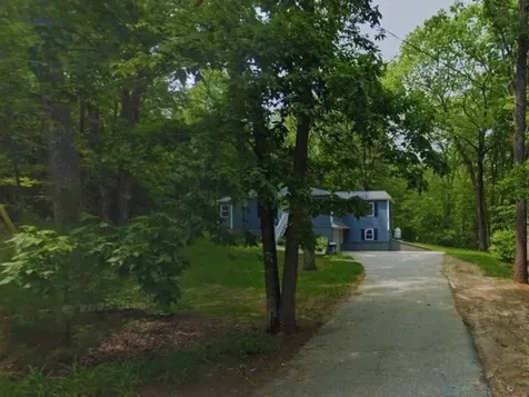 66 Goodhue Drive Derry NH 03038