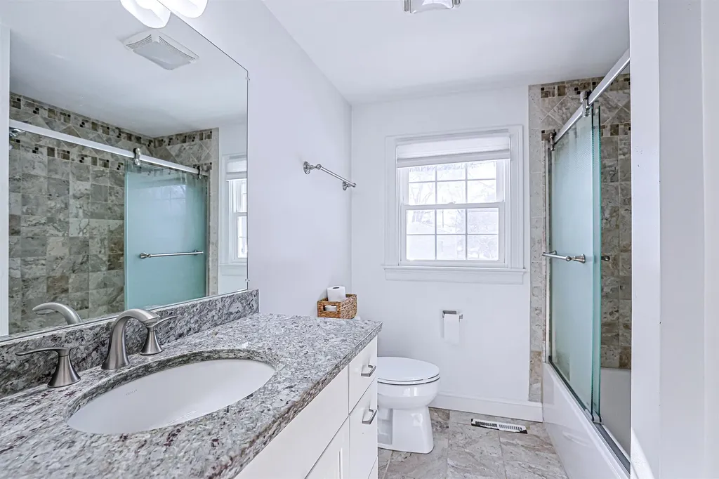 415 High Street Hampton NH 03842