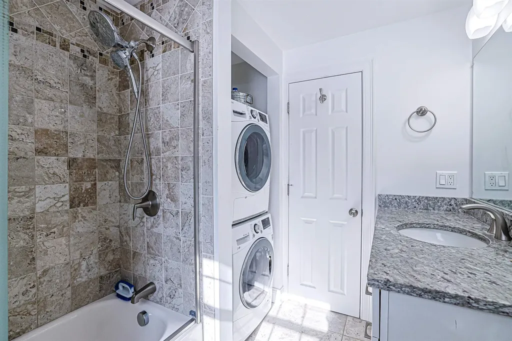 415 High Street Hampton NH 03842