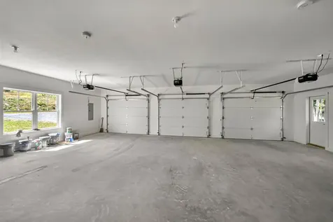 106-15 Fieldstone Lane New London NH 03257