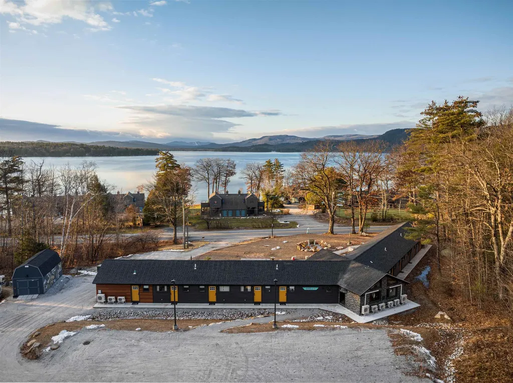 435 South Mayhew Turnpike Hebron NH 03241