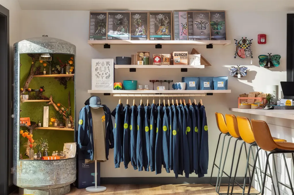 435 South Mayhew Turnpike Hebron NH 03241