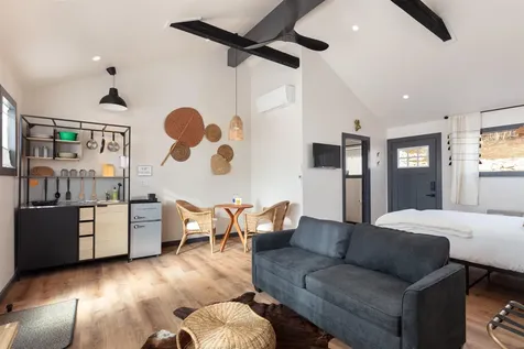 435 South Mayhew Turnpike Hebron NH 03241