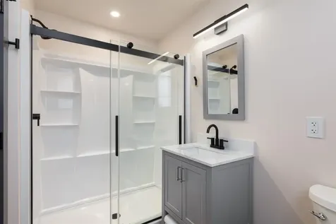 435 South Mayhew Turnpike Hebron NH 03241