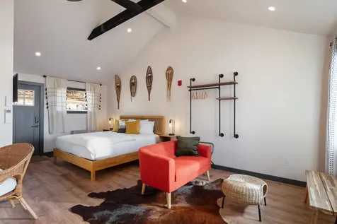 435 South Mayhew Turnpike Hebron NH 03241