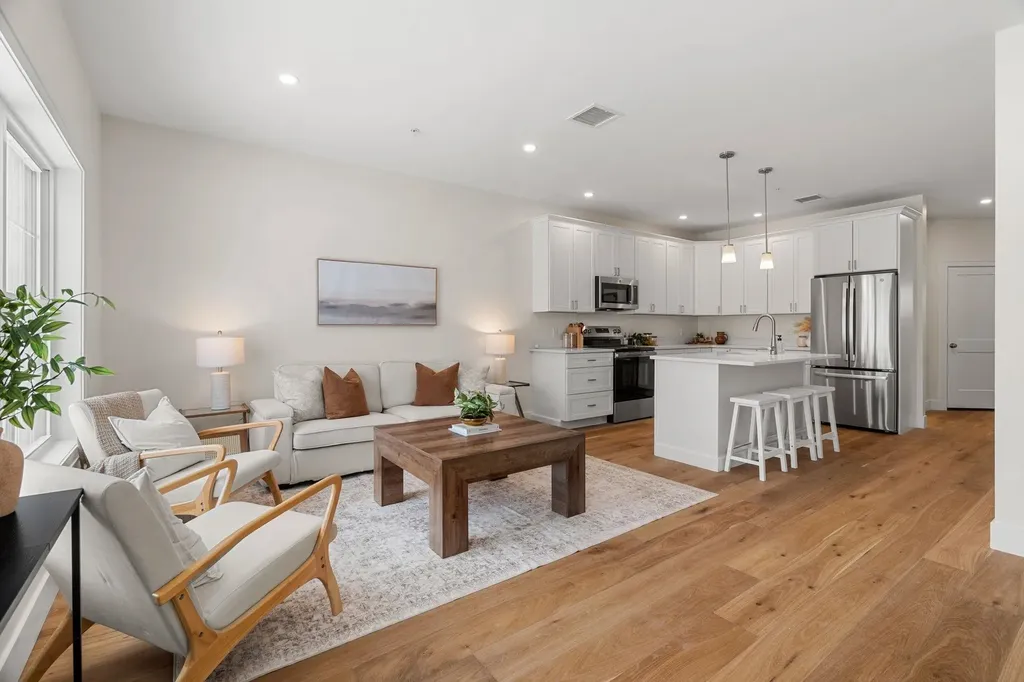 15 Suffolk Drive Concord NH 03303