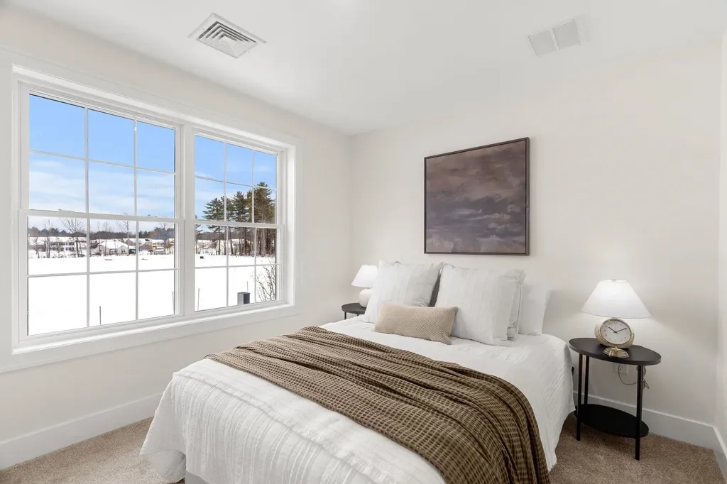 15 Suffolk Drive Concord NH 03303