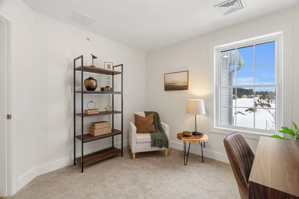 15 Suffolk Drive Concord NH 03303