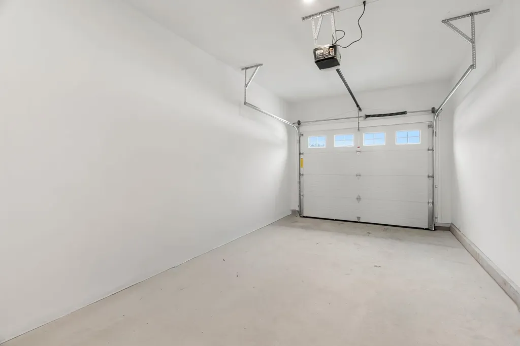 15 Suffolk Drive Concord NH 03303