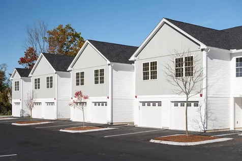 15 Suffolk Drive Concord NH 03303