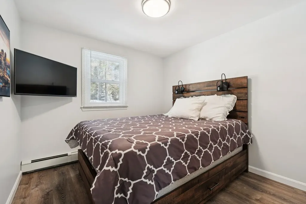 9 Berry Hill Road Hooksett NH 03106