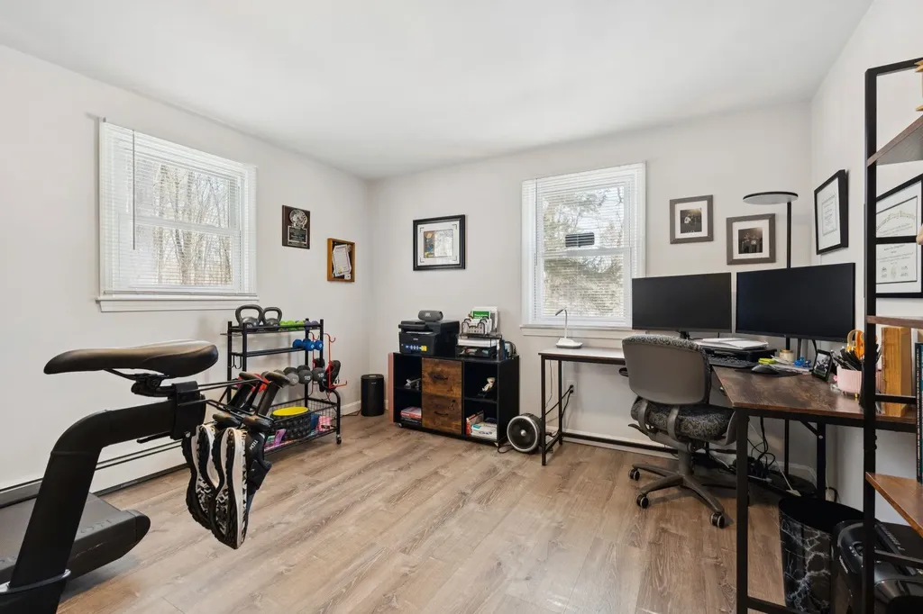 9 Berry Hill Road Hooksett NH 03106