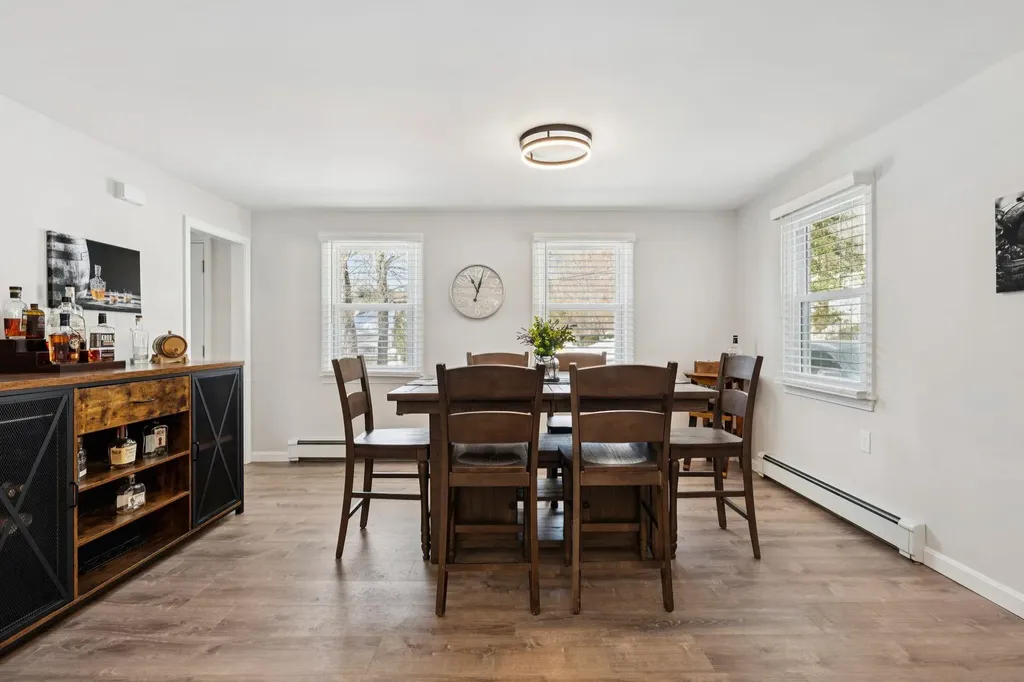 9 Berry Hill Road Hooksett NH 03106