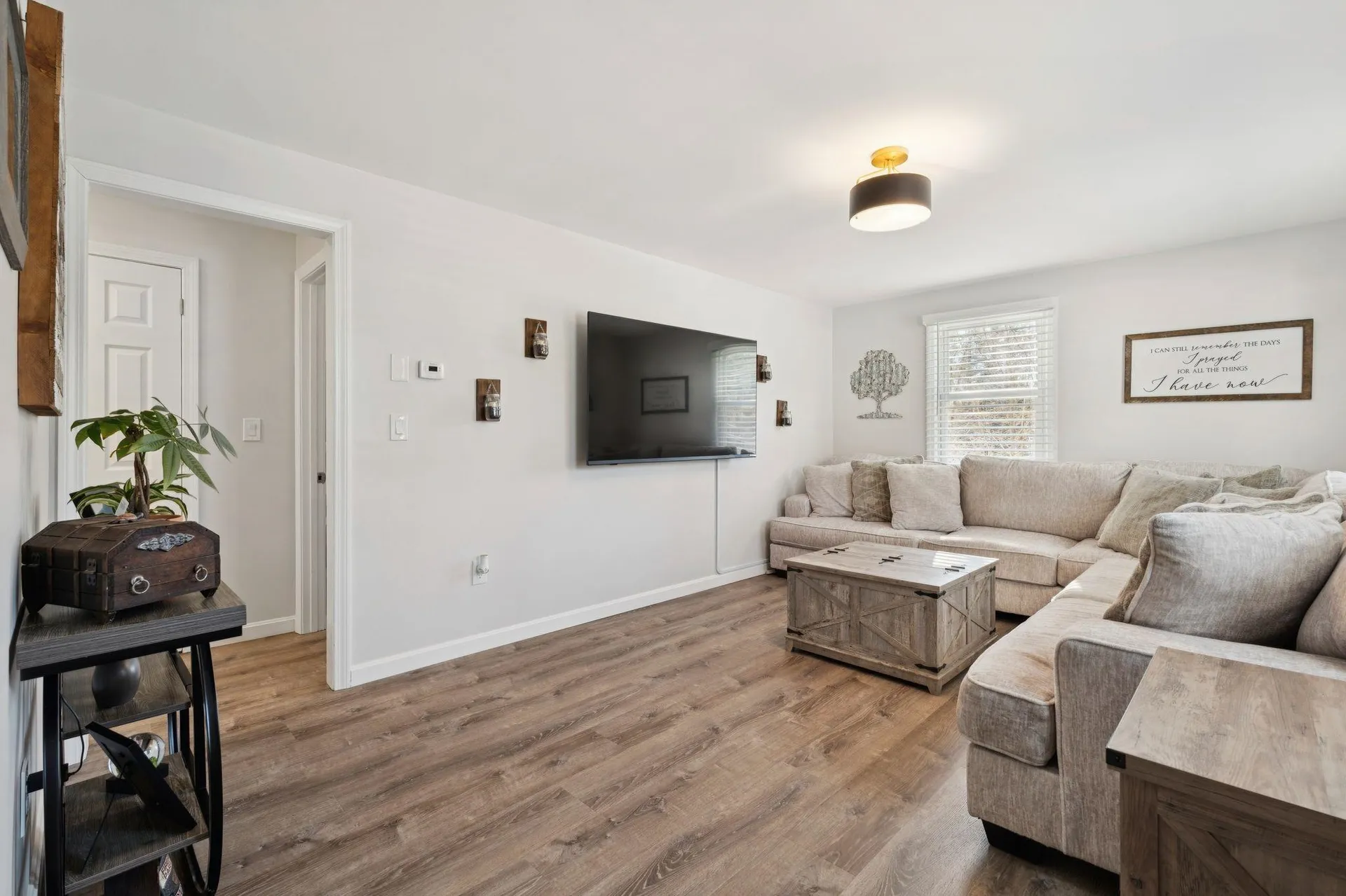 9 Berry Hill Road Hooksett NH 03106