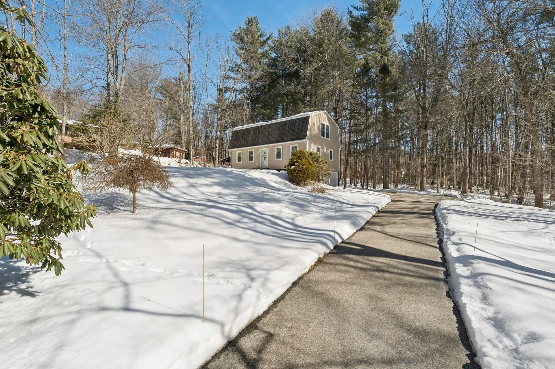 9 Berry Hill Road Hooksett NH 03106