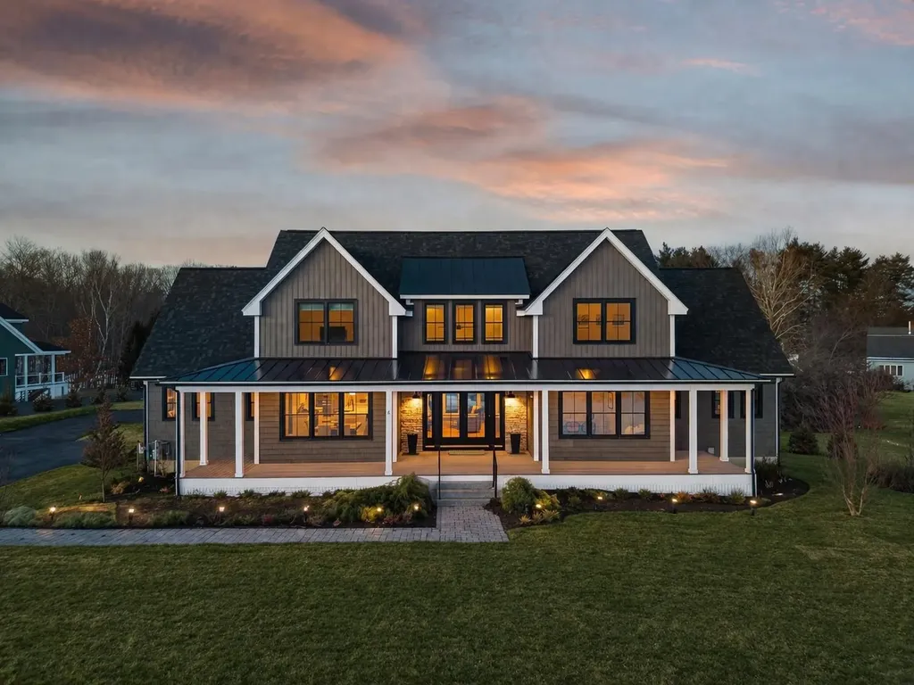 6 Shipwright Way Newington NH 03801